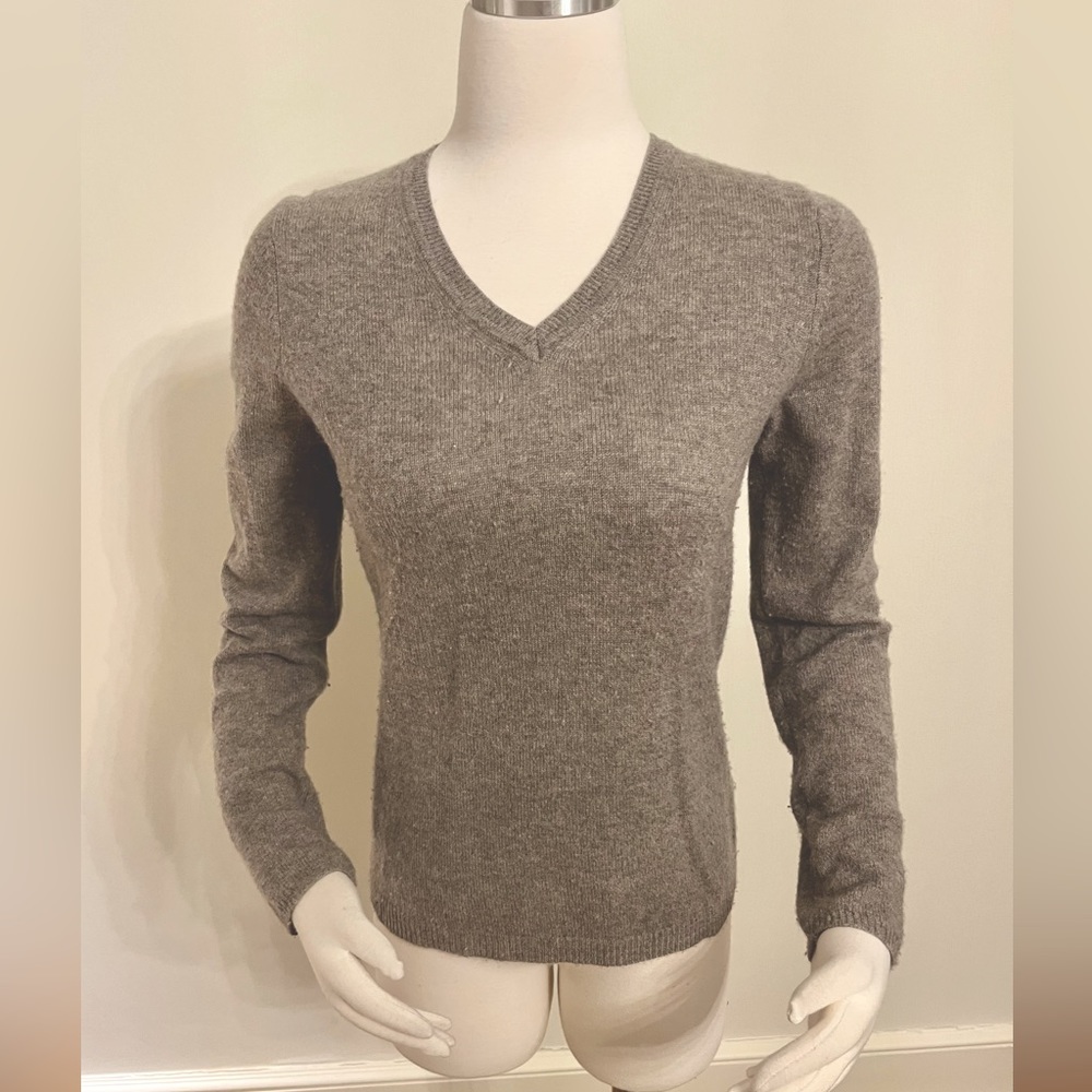 Ellen Tracy cashmere sweater